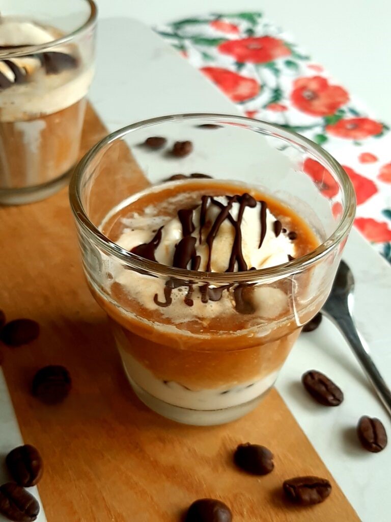 CAFE AFFOGATO (WŁOSKI DESER KAWOWY)