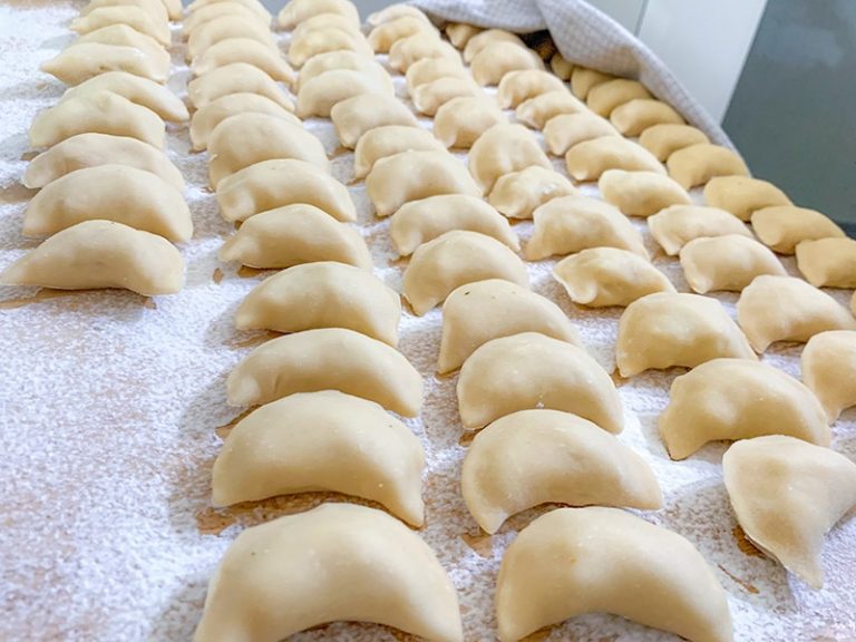 Pierogi z Kapustą i Grzybami👇