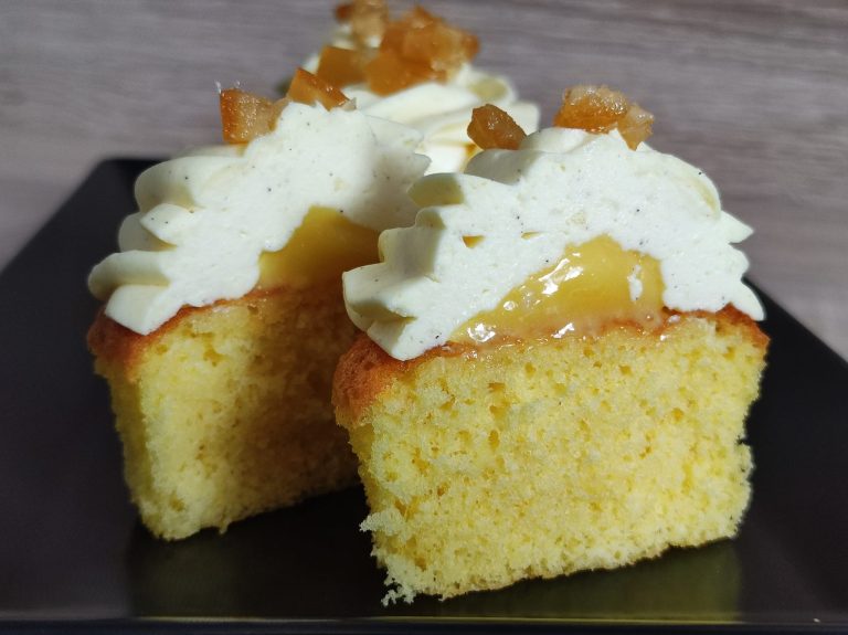 Mleczne babeczki biszkoptowe z kremem lemon curd