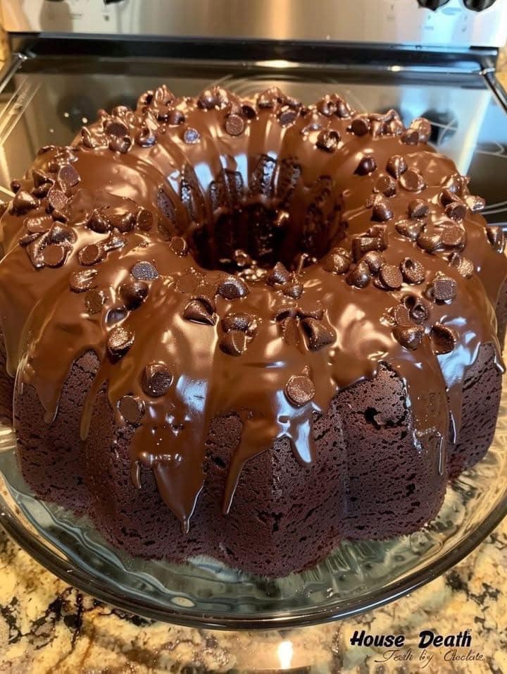 Na prośbę, oto przepis na mój Nestle Toll House Death by Chocolate Cake. Jest tak dobry,